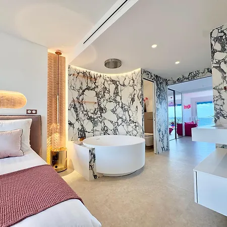 Appartamento Royal Pink - Design- Vue De Reve - Parking Gratuit