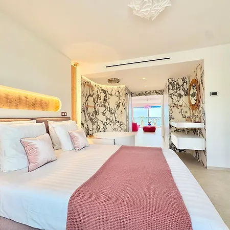 Royal Pink - Design- Vue De Reve - Parking Gratuit Cannes