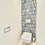 Royal Pink - Design- Vue De Reve - Parking Gratuit Cannes