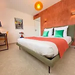 Royal Pink - Design- Vue De Reve - Parking Gratuit Apartmán