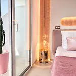 Royal Pink - Design- Vue De Reve - Parking Gratuit Apartmán